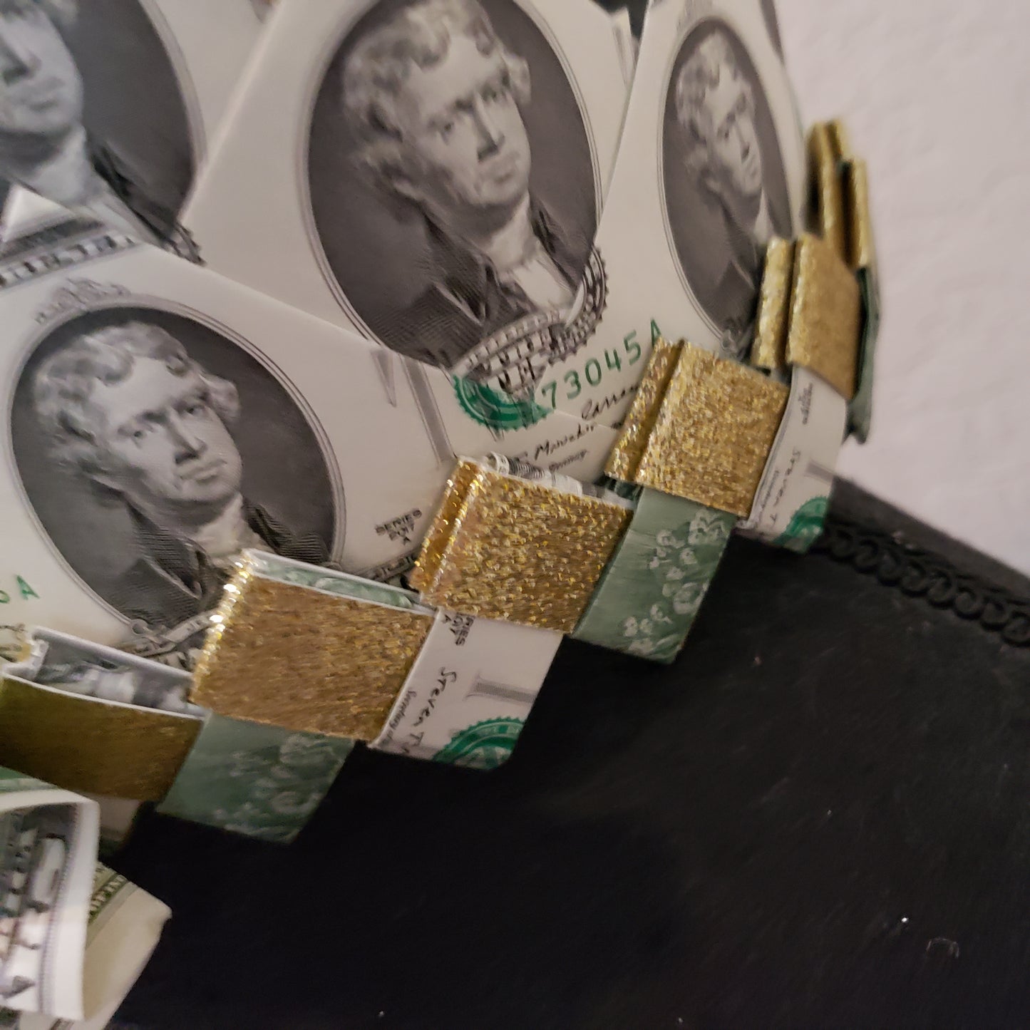 Wearable 5 front layer graduation money crown Tuiga.