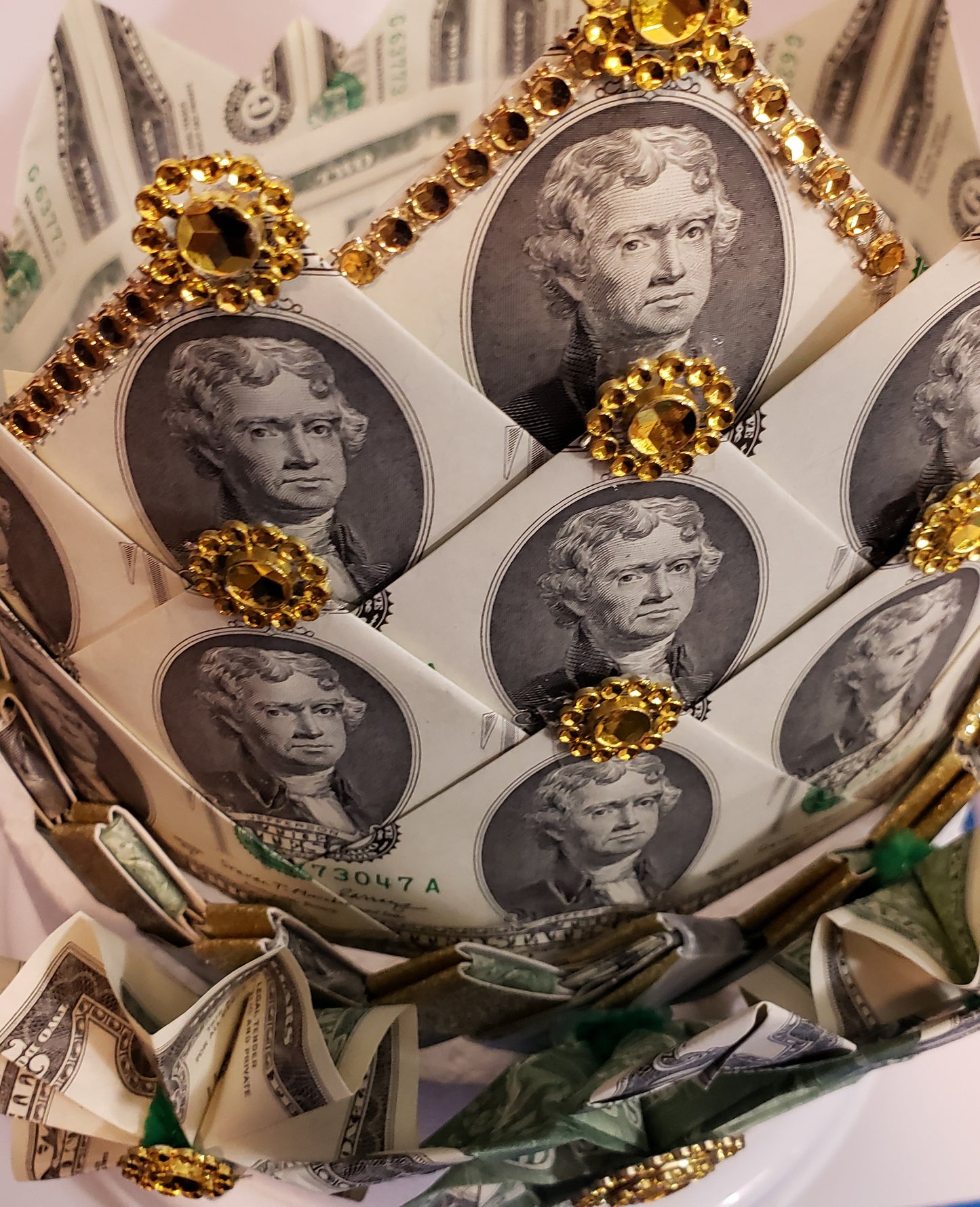 Wearable 5 front layer graduation money crown Tuiga.