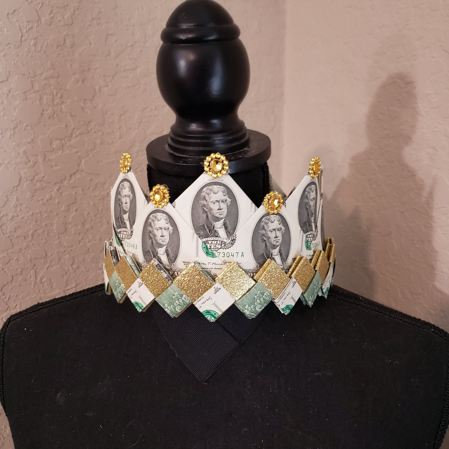 Wearable 2 layer graduation money crown with band bling