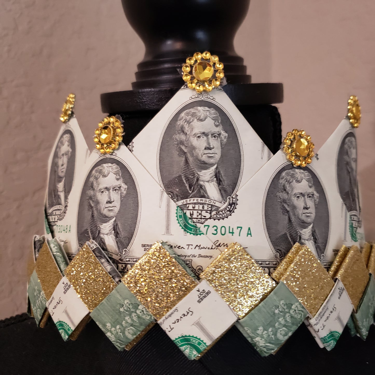 Wearable 2 layer graduation money crown with band bling
