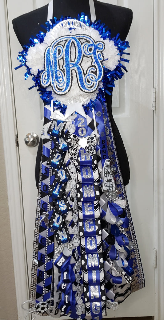 Paw Print Homecoming mum (Made to order)