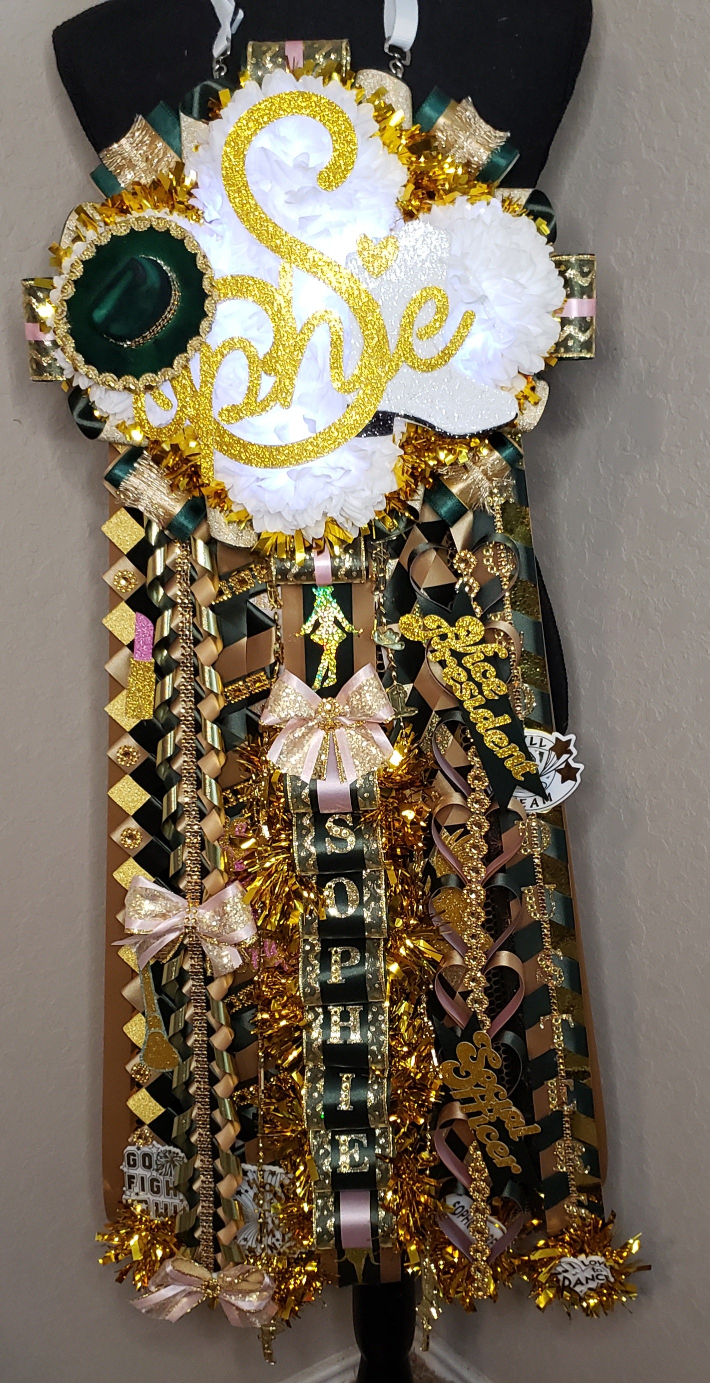 Quad Homecoming mum (Made to order)