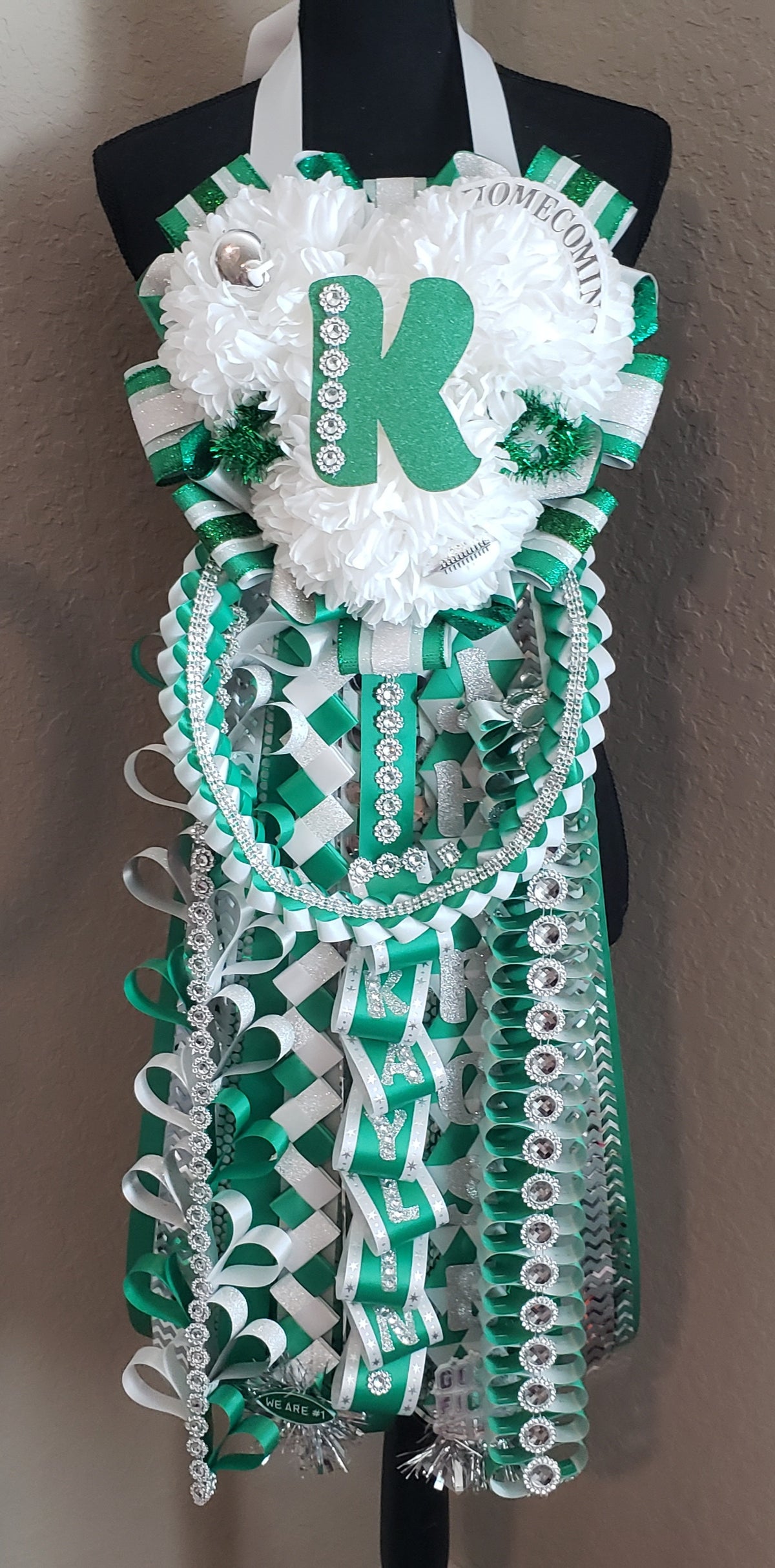 Mum Base Homecoming mum Triple / Heart Shaped (Made to order) – AmyRose Crafts