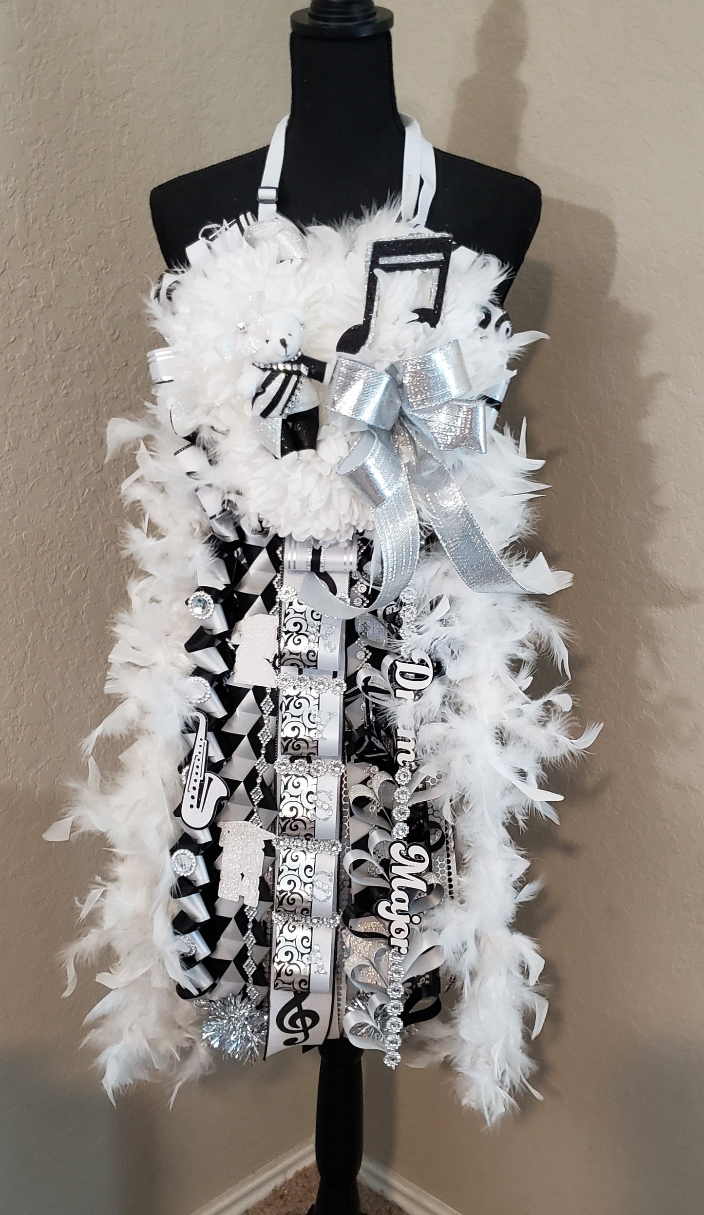 Senior Triple Heart shaped Homecoming mum (Made to order)