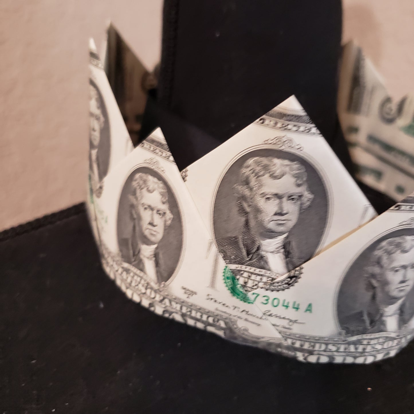 Wearable 2 layer graduation money crown for any ceremony