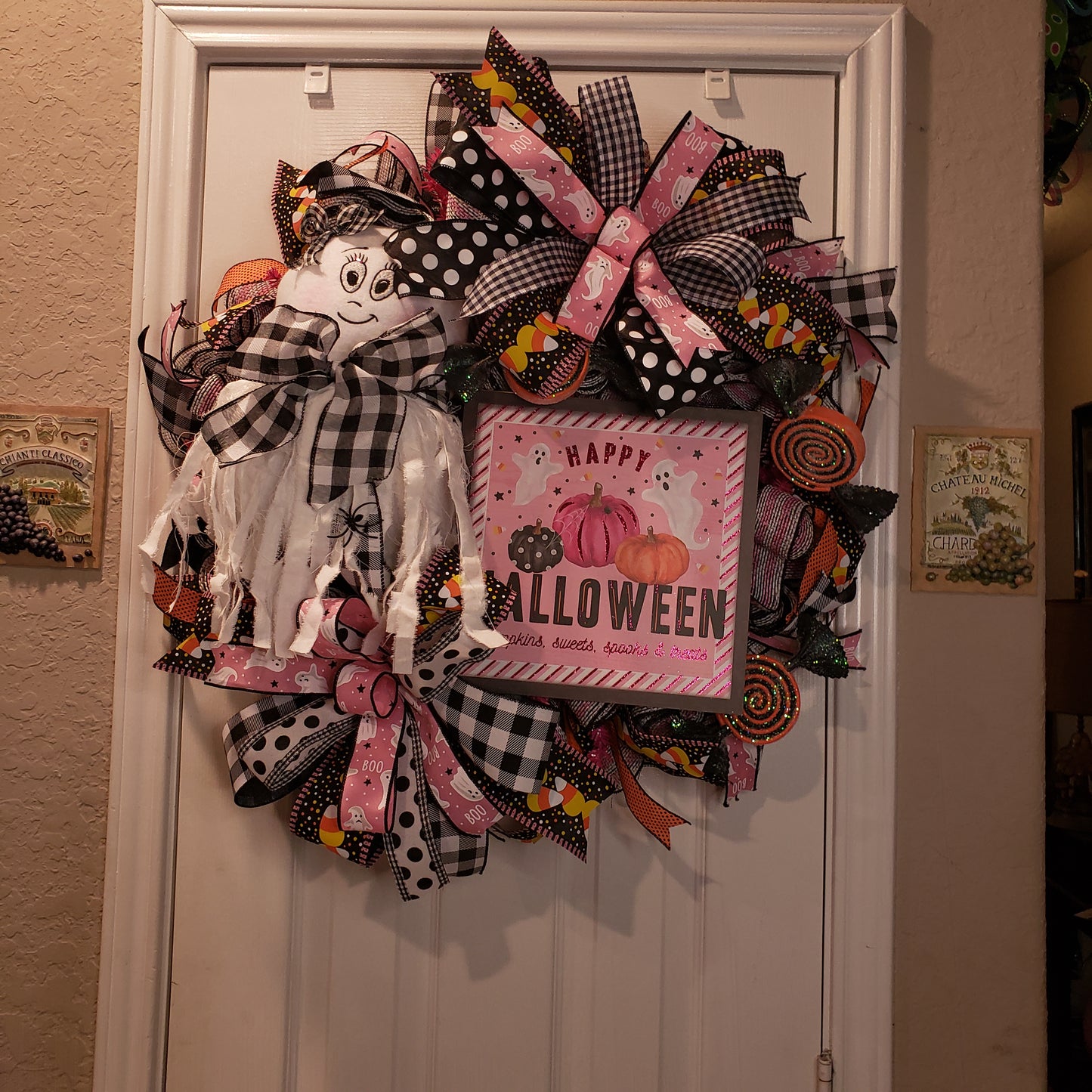 Ghost Halloween, wreath is ready for your door!