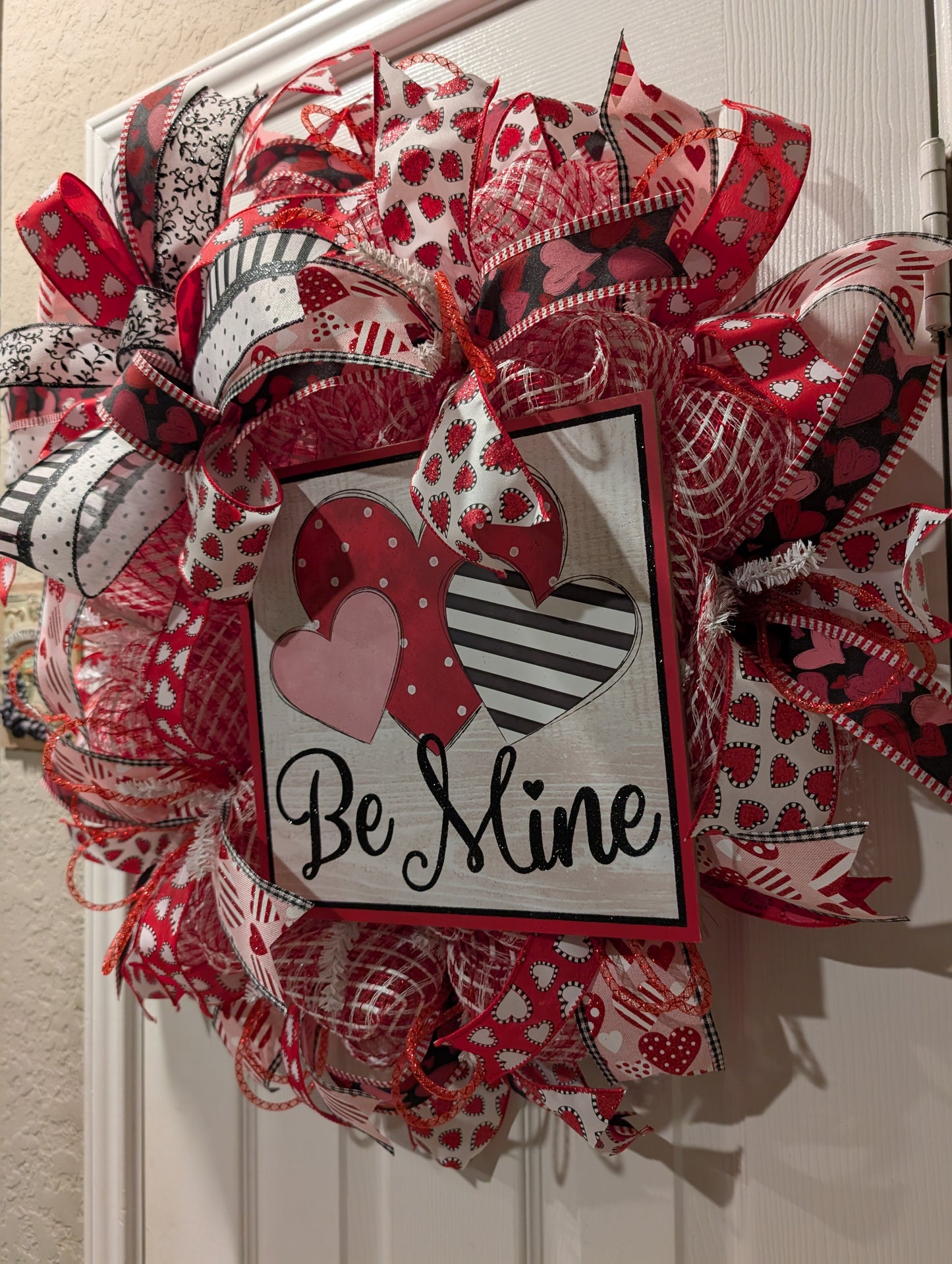 Be Mine Valentine's Day wreath door hanger