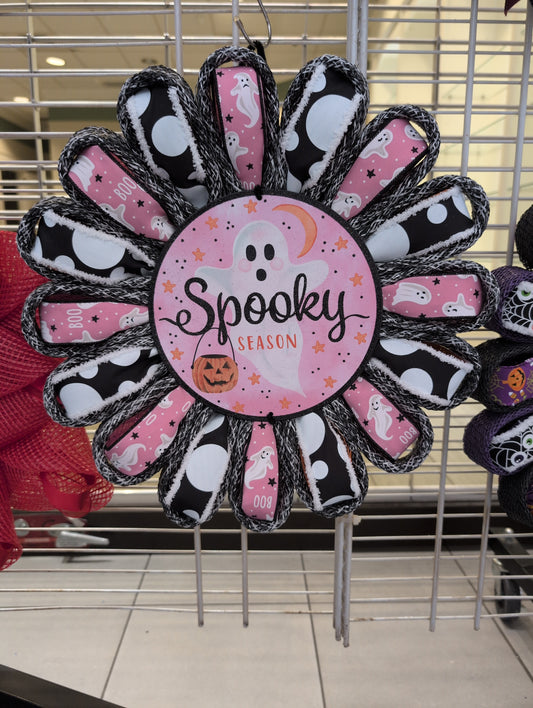 Ghost Halloween, wreath is ready for your door!