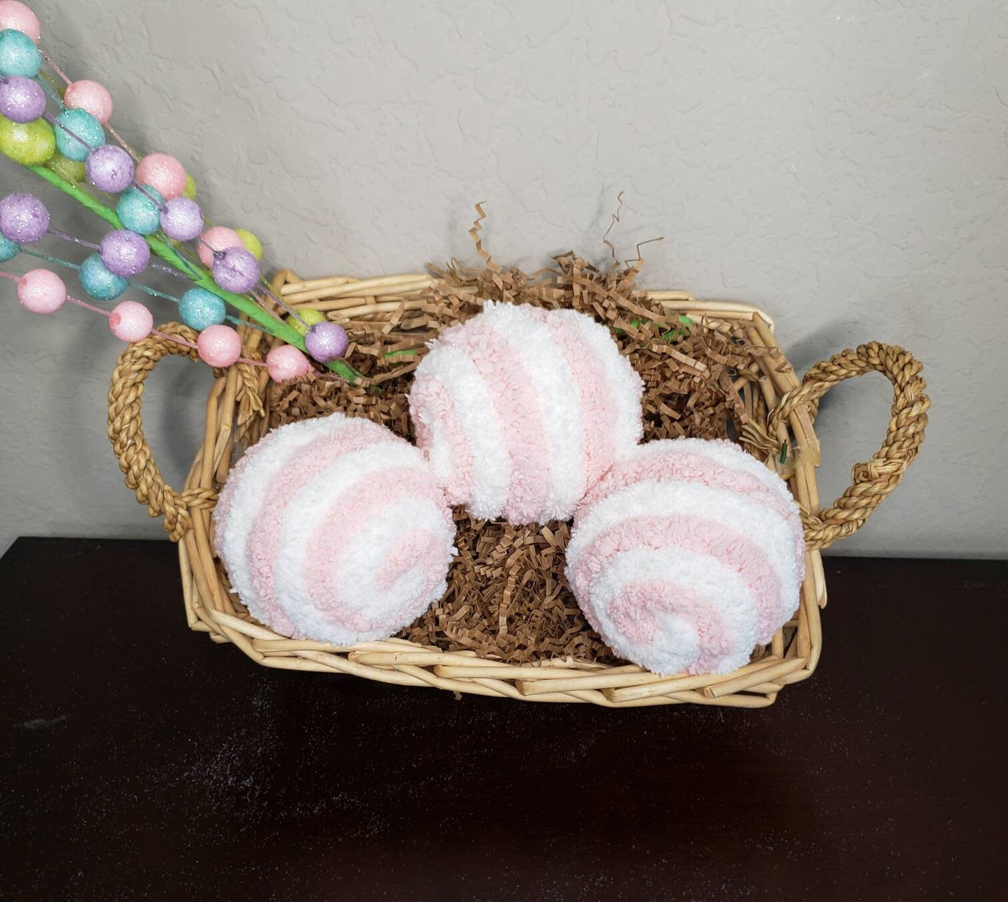 Pink, white, Valentines day, Candy, it's a girl, everyday, wreath, swag, attachments, chunk yarn, decor balls