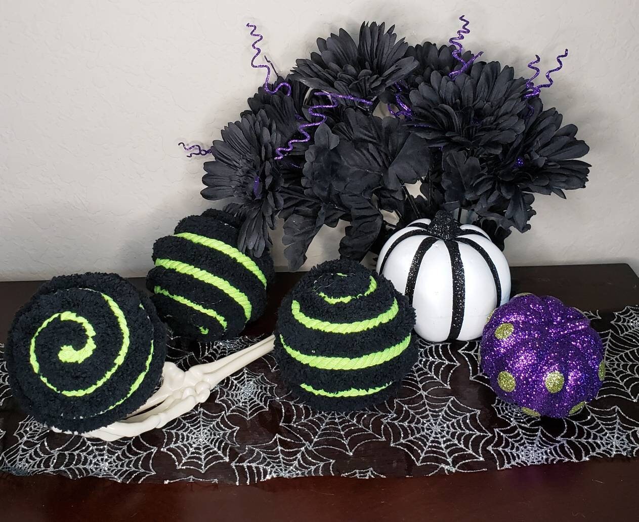 Halloween wreath attachments or basket filler