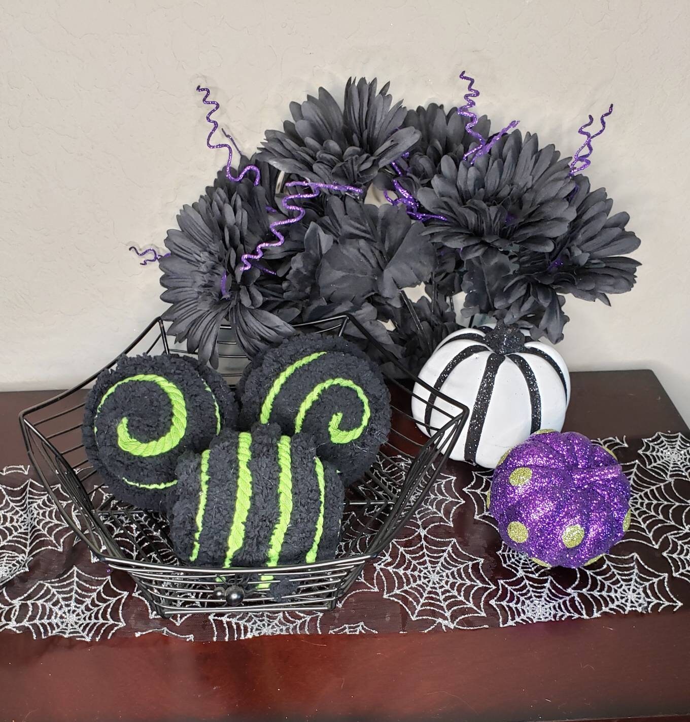 Halloween wreath attachments or basket filler