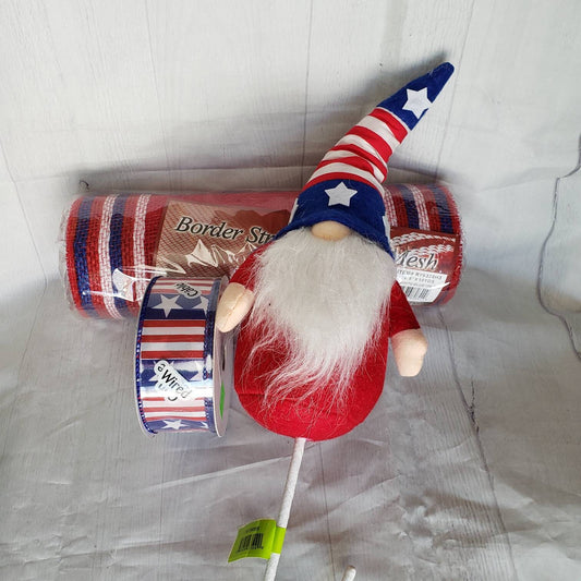 4th of July,, America, USA, Gnome mini wreath, or craft kit